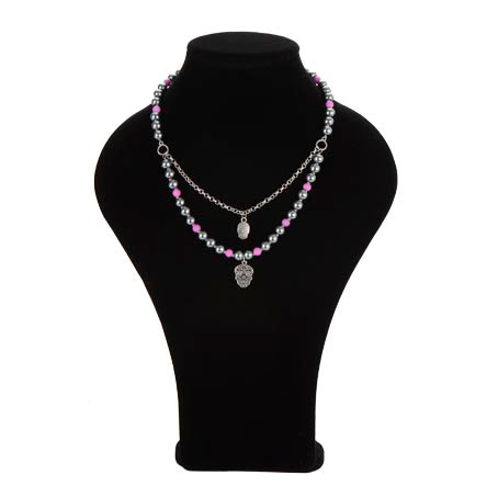 Collar Gris/Morado Con Dijes De Cráneo